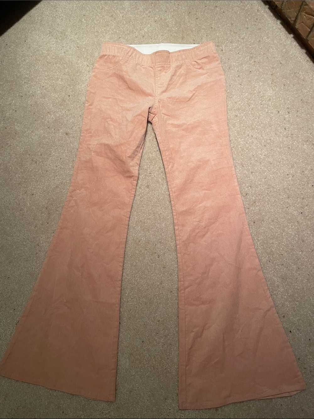 NWOT Forever 21 bell bottom pull on thin whale cords in pale peach color - Picture 1 of 10